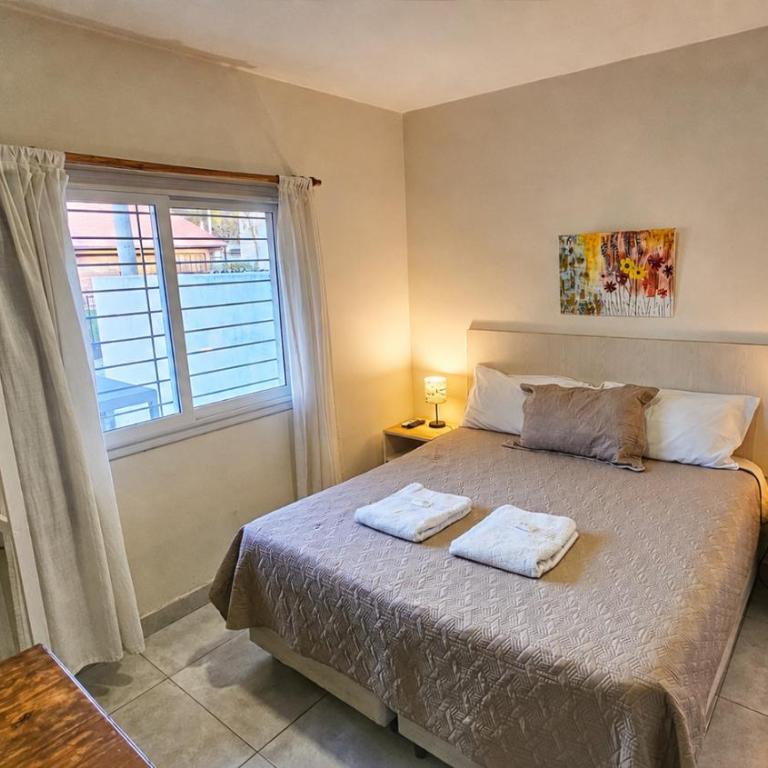 Hospedaje SUEÑO URBANO - Habitación Doble con baño privado - 1 o 2 camas - 26
