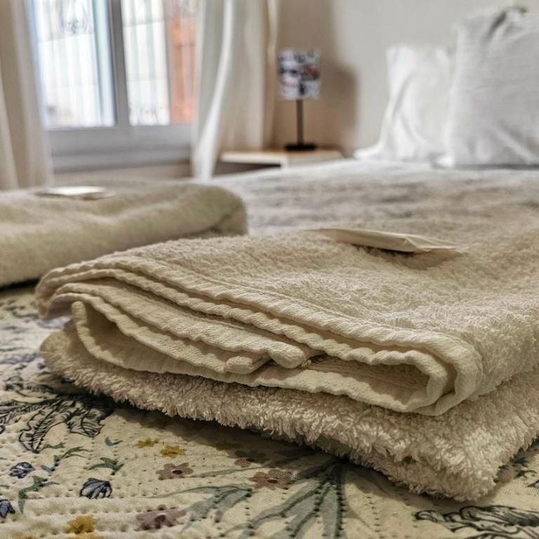 Hospedaje SUEÑO URBANO - Habitación Doble con baño privado - 1 o 2 camas - 61