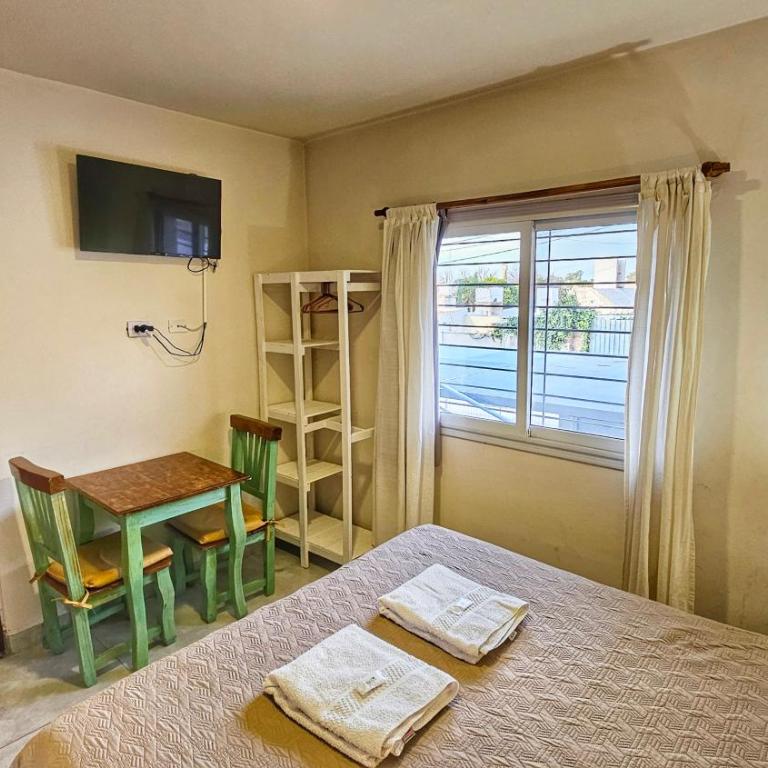 Hospedaje SUEÑO URBANO - Habitación Doble con baño privado - 1 o 2 camas - 37