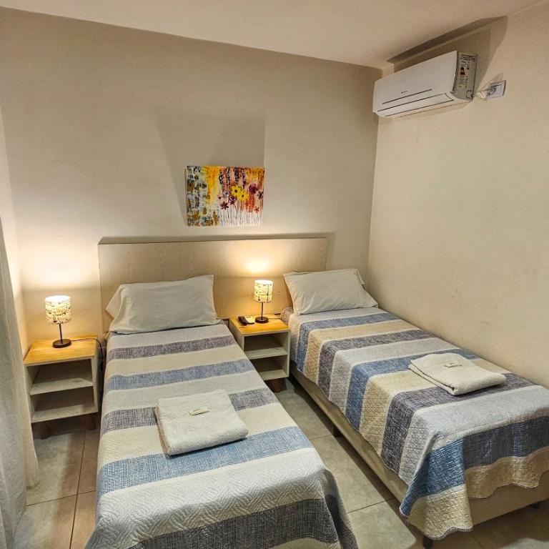Hospedaje SUEÑO URBANO - Habitación Doble con baño privado - 1 o 2 camas - 32