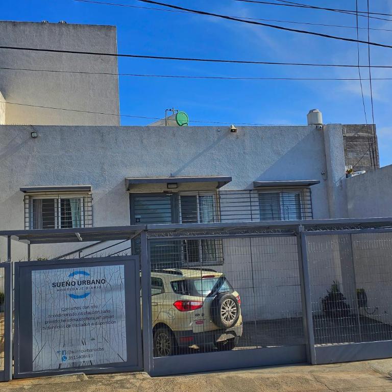 Hospedaje SUEÑO URBANO - Habitación Doble con baño privado - 1 o 2 camas - 39