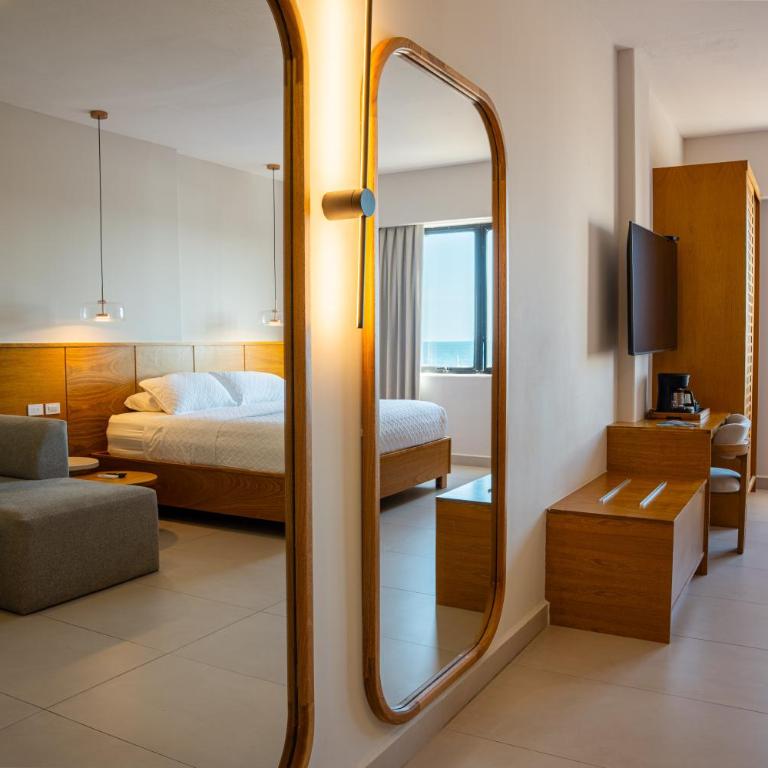 Costa Elegante Hotel & Suites - Estudio con sofá cama - 4