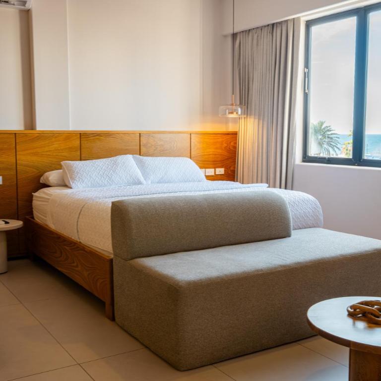Costa Elegante Hotel & Suites - Suite Familiar - 1