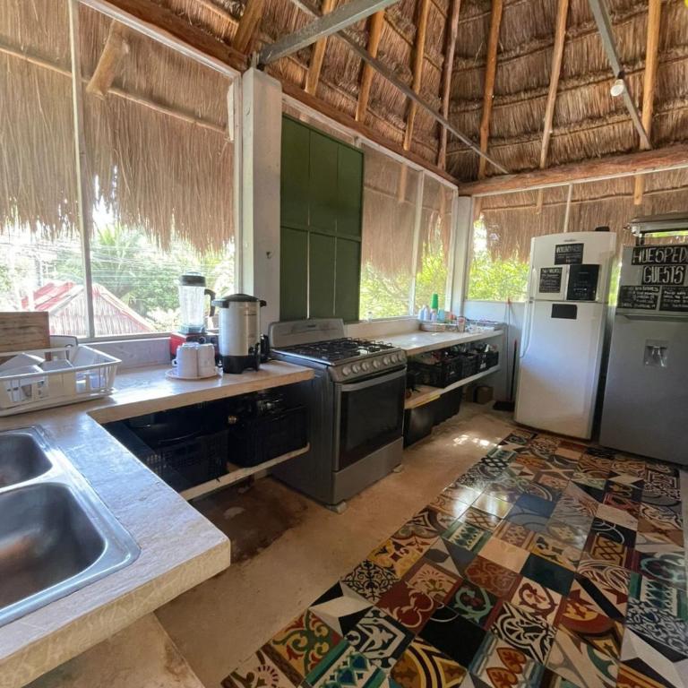 Maui Hostels Tulum - Habitación Cuádruple Deluxe - 2