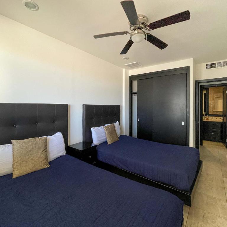 Spacious Ocean View Condo with Resort Pool #303 - Apartment - 30