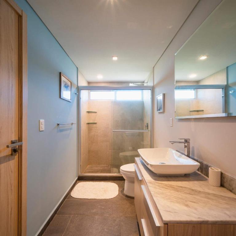 Bamoa 310 - 2BR Condo with Rooftop Pool & Gym - Apartment - 16