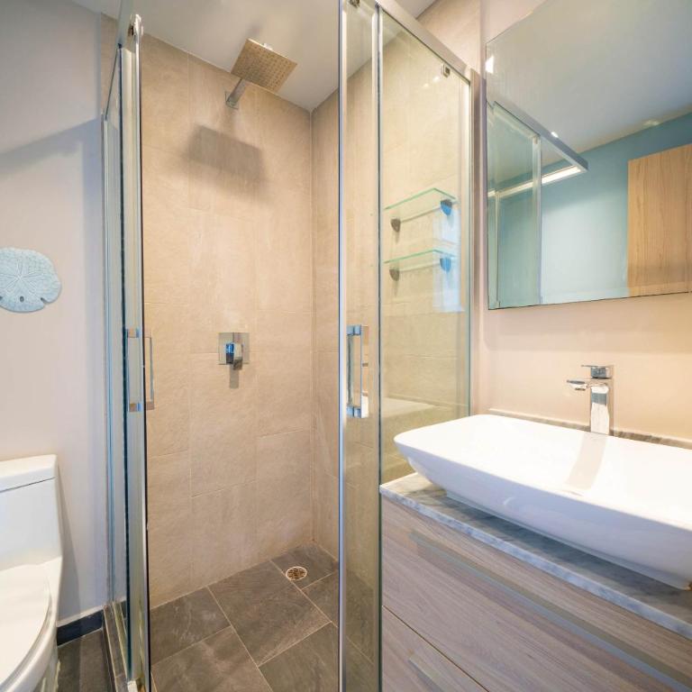 Bamoa 310 - 2BR Condo with Rooftop Pool & Gym - Apartment - 17