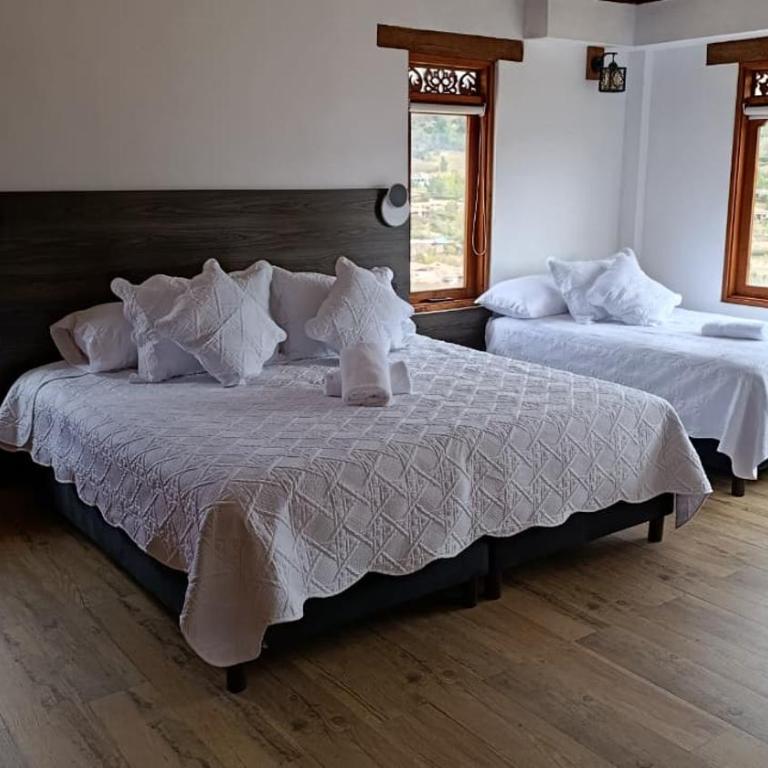 Hotel Terrazas de la Villa - Triple Room - 13
