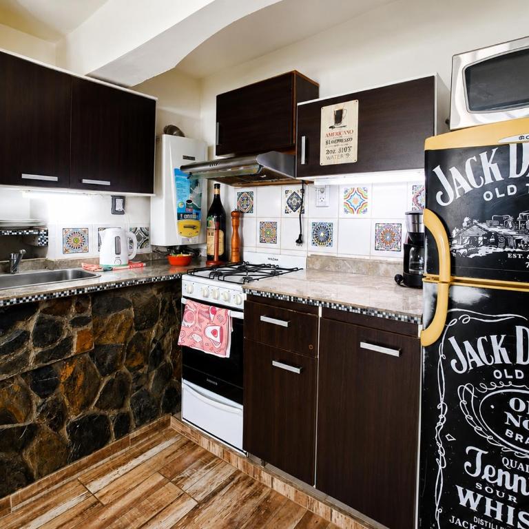 Luminoso departamento PB con asador y Alexa - One-Bedroom Apartment - 11