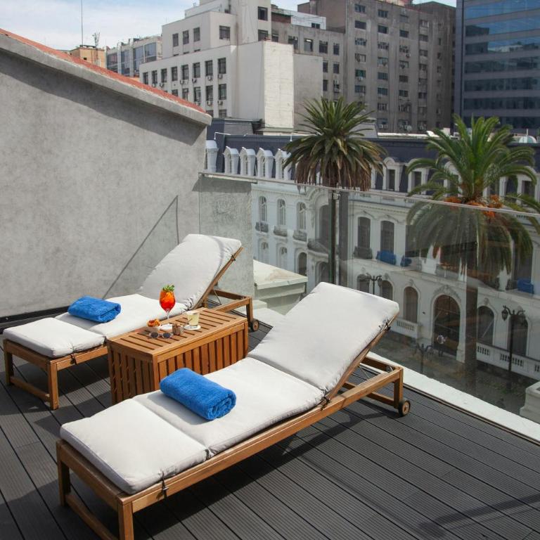 Debaines Hotel Santiago - Habitación Triple con terraza - 6