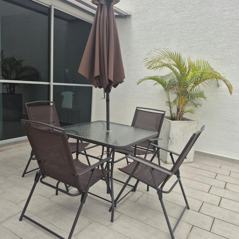 Modern Accommodation with Coworking and Pool - One-Bedroom Apartment - 17
