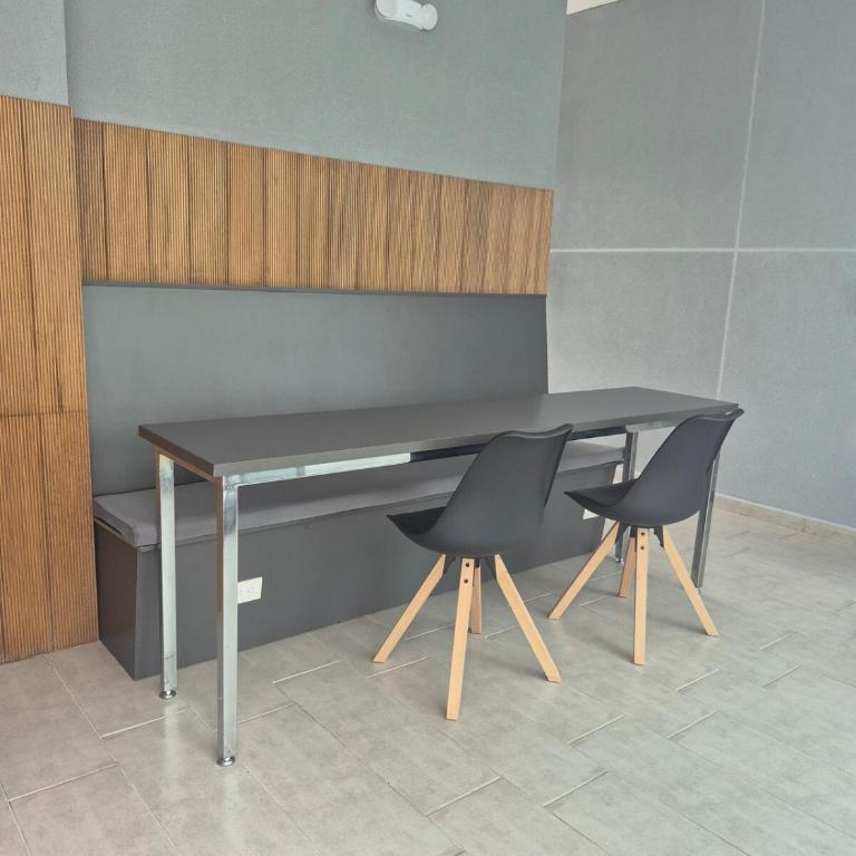 Modern Accommodation with Coworking and Pool - One-Bedroom Apartment - 37