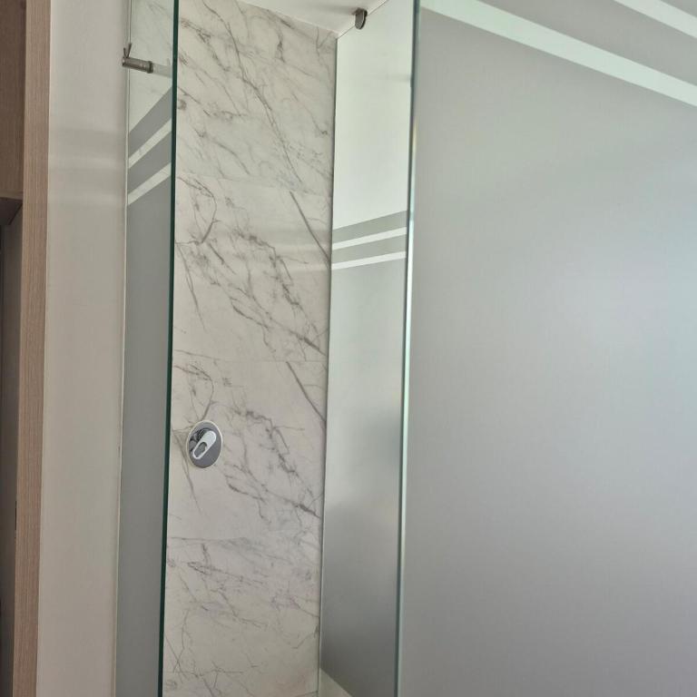 Modern Accommodation with Coworking and Pool - One-Bedroom Apartment - 44