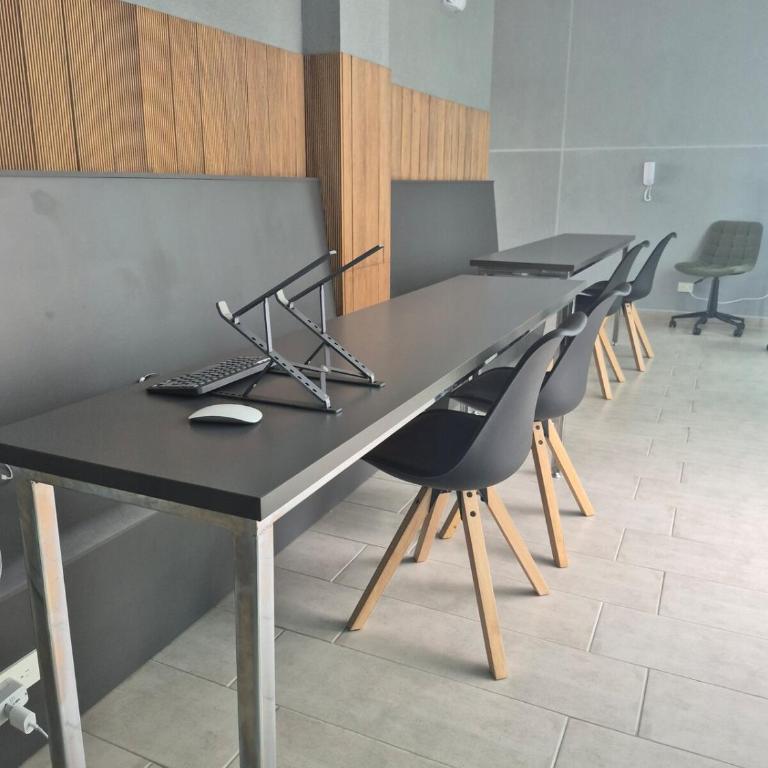 Modern Accommodation with Coworking and Pool - One-Bedroom Apartment - 53