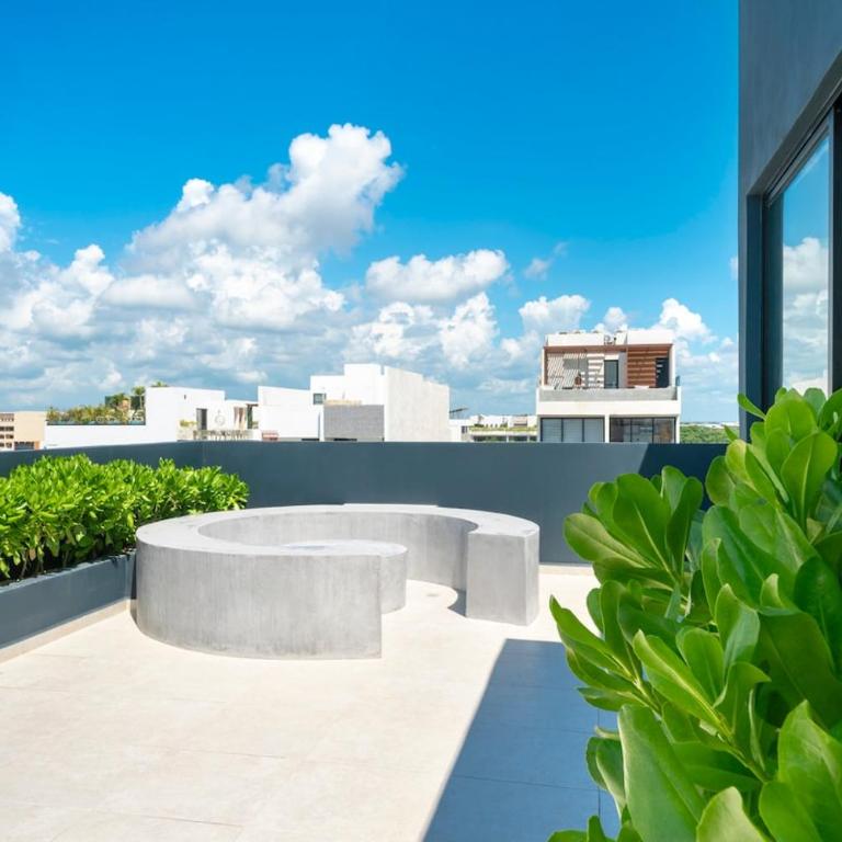 Huaya 101 - Groundfloor Studio w Rooftop Pool - Deluxe Studio - 12