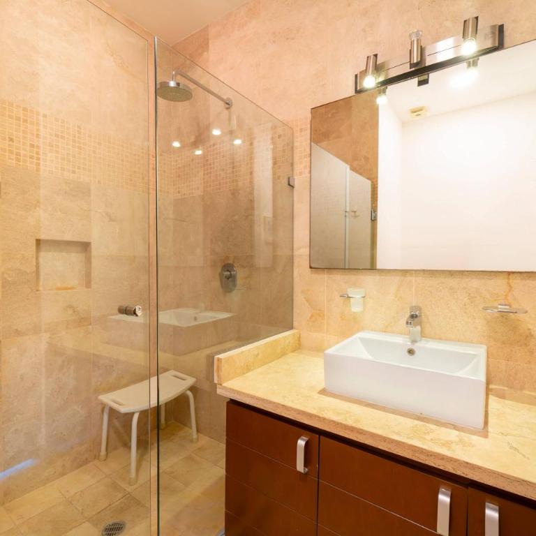 Doca 303 - 2BR with Rooftop Pool & Balcony - Apartment - 4