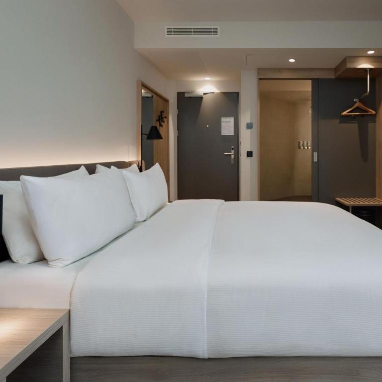 Hampton By Hilton Salzburg Messe - Zimmer mit Kingsize-Bett - 16