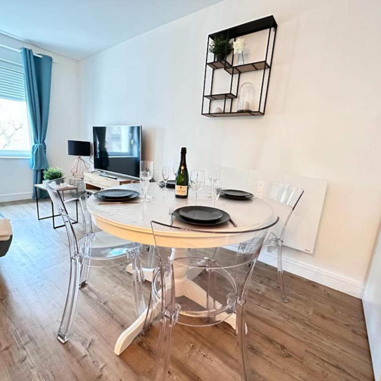 Jean Jaures un cocon tout équipé au coeur de Reims - Apartment - 12