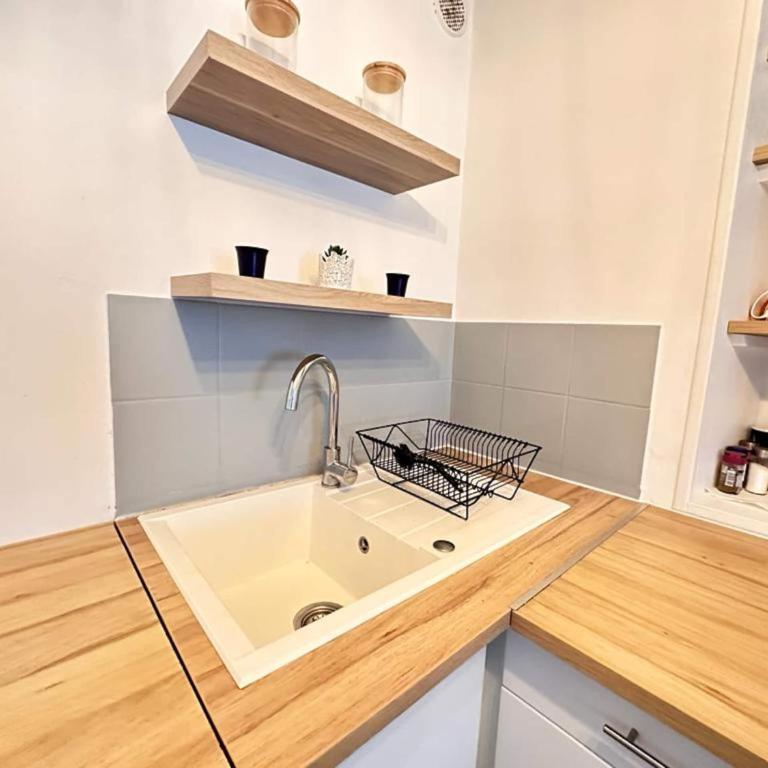 Jean Jaures un cocon tout équipé au coeur de Reims - Apartment - 23