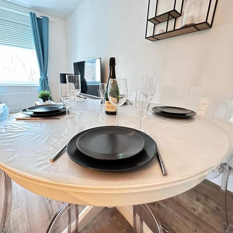 Jean Jaures un cocon tout équipé au coeur de Reims - Apartment - 25