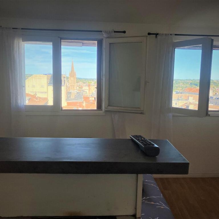 Appartement double dans le centre de Limoges - Apartamento de 1 dormitorio - 3