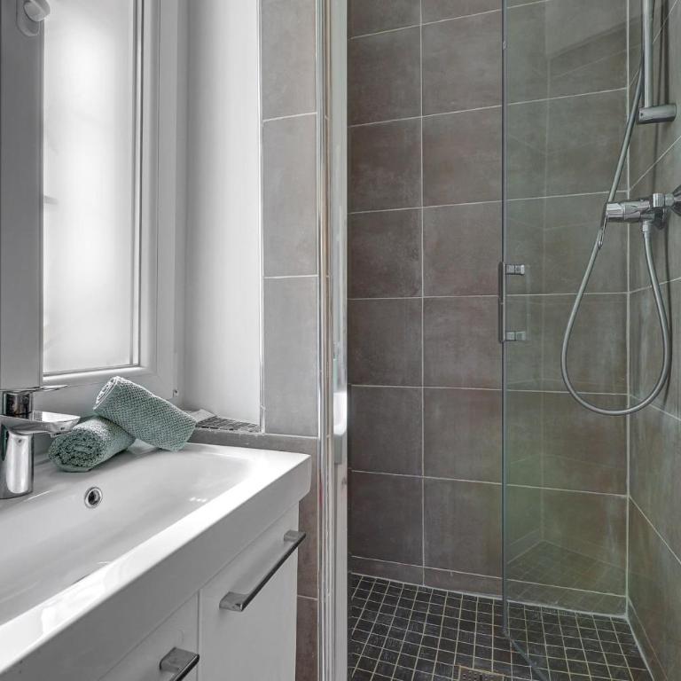 BnBNova - 2BR - Le Marais & Montorgueil - Apartment - 16
