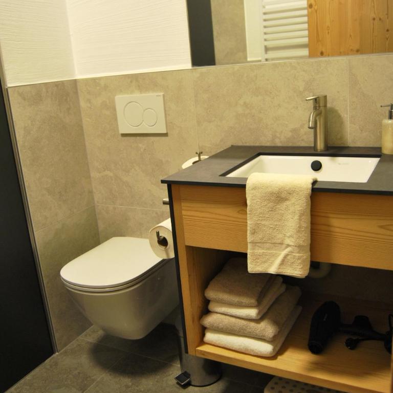 Reitbauernhof - Apartment mit 2 Schlafzimmern und Balkon - 1