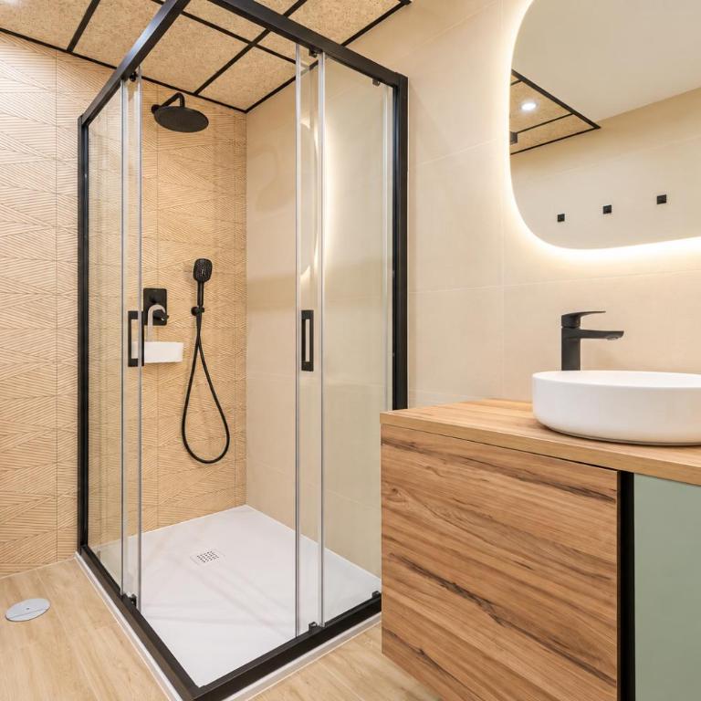 Botanic Suite Málaga Pacifico - Estudio con sofá cama - 4
