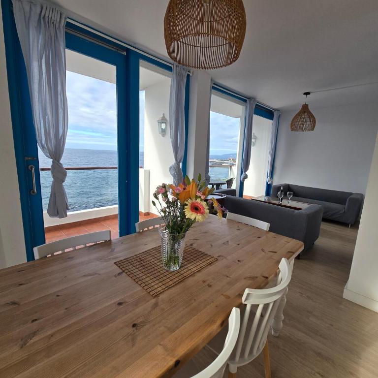 Ocean Views. Flat 3 bedrooms. - Appartement - 33