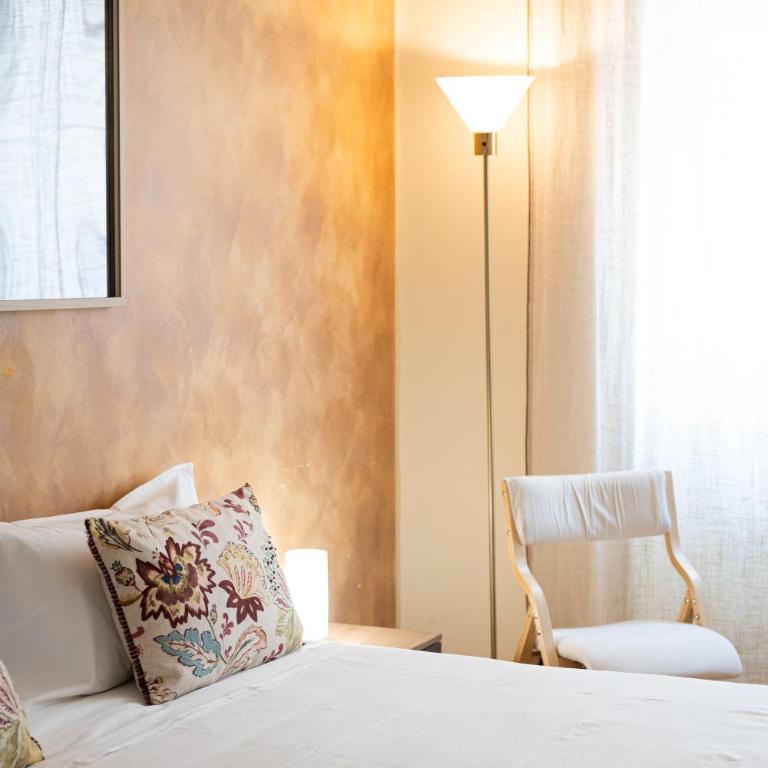 Charme rooms Roma - Camera Queen Deluxe - 2