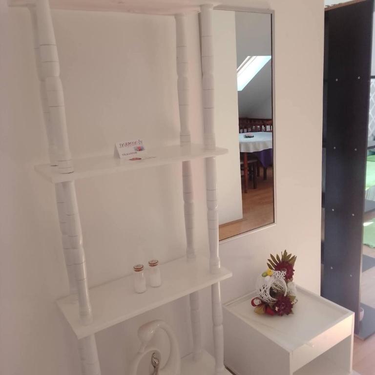 Studio Rtanj - One-Bedroom Apartment - 1