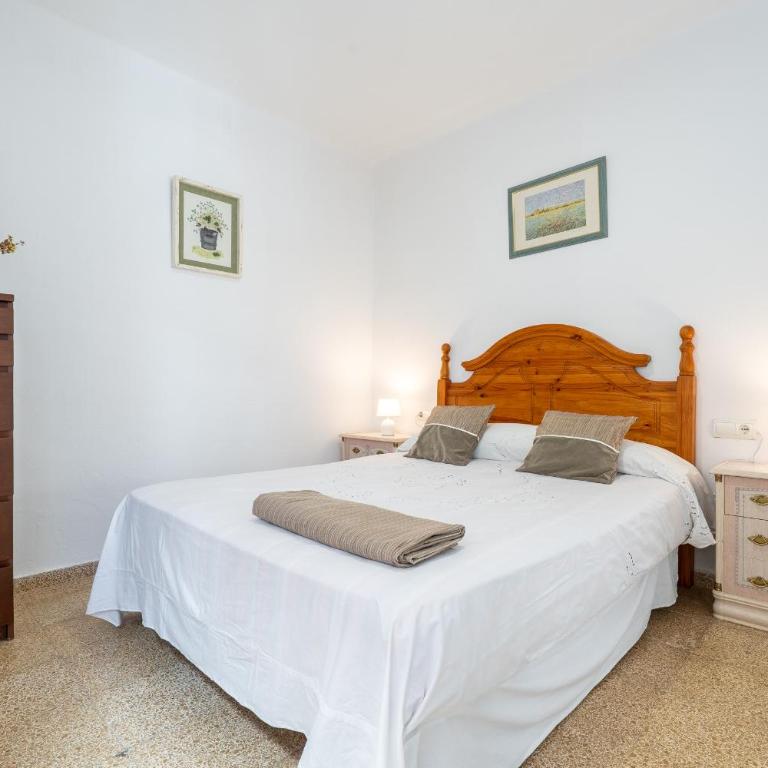 Hauzify I Apartament Cova Gran - Three-Bedroom Apartment - 12