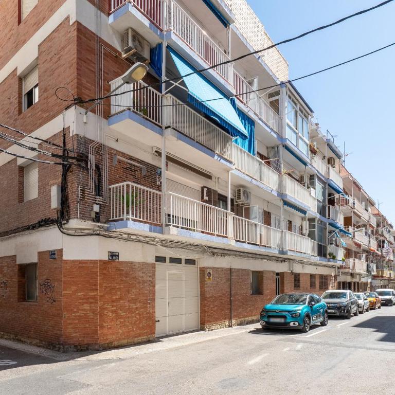 Hauzify I Apartament Cova Gran - Three-Bedroom Apartment - 19