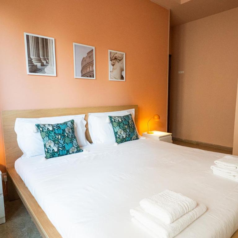 Charme rooms Roma - Camera Matrimoniale Deluxe con Balcone - 2