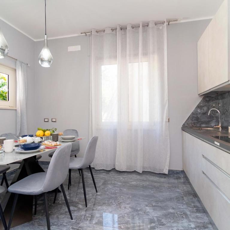 AMORE RENTALS - Villa Caruso - Villa con Piscina Privata - 21