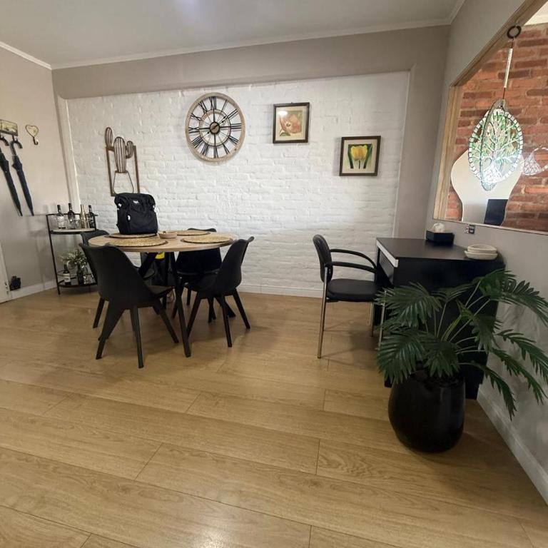 Puente de la Mujer - One-Bedroom Apartment - 16