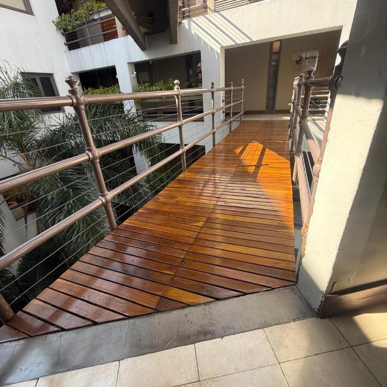 Puente de la Mujer - One-Bedroom Apartment - 12
