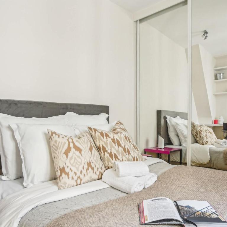 BnBNova - 1BR - Heart of Paris & Pompidou - Apartment - 17
