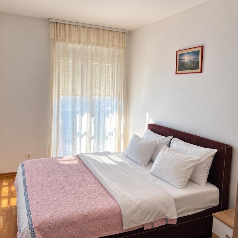 AGA Apartman Podgorica - Apartman sa 1 Spavaćom Sobom - 1