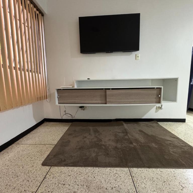 2 Apto Céntrico Saime, Ministerios y Mayoristas ropa - Apartamento de 2 dormitorios - 4
