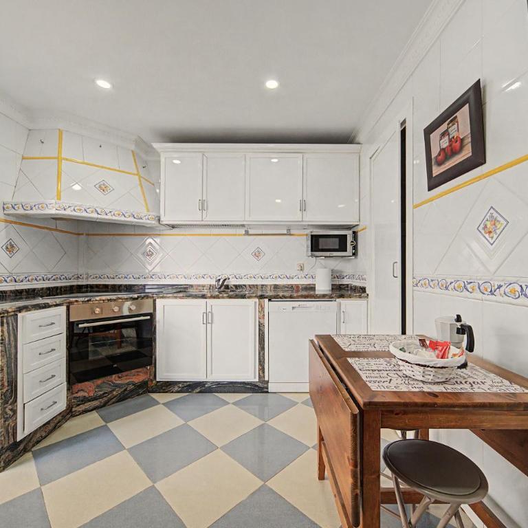 Casa Alicia - Apartamento Superior con vistas a la ciudad - 11