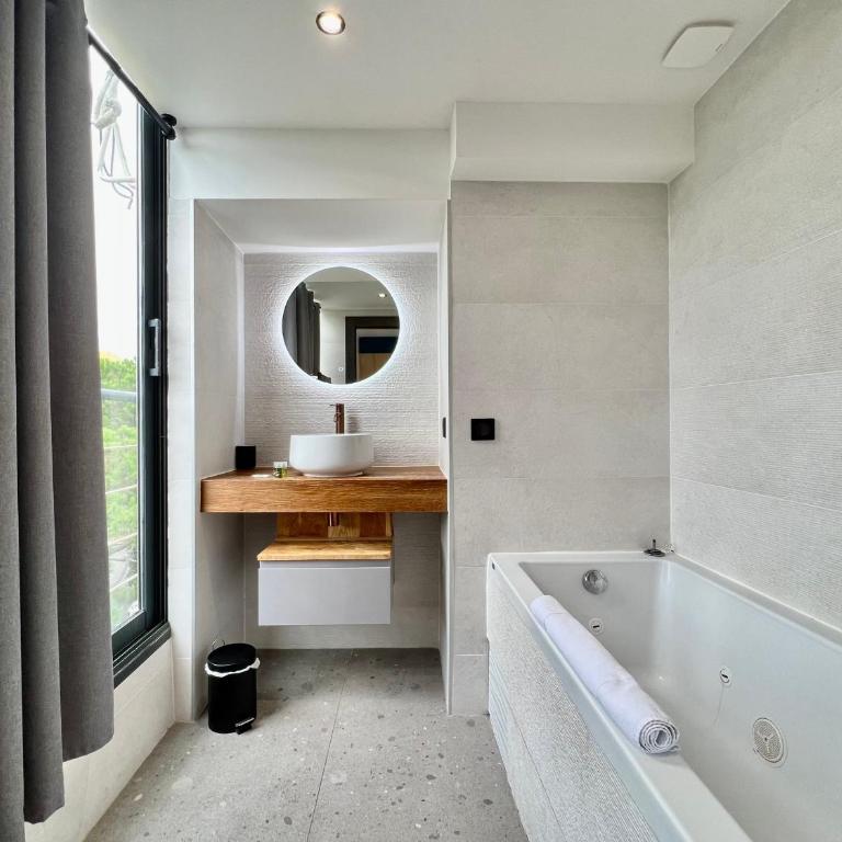 SKR - Appartement Rooftop Saint-Laurent-du-Var 6P - Appartamento con 2 Camere da Letto - 2