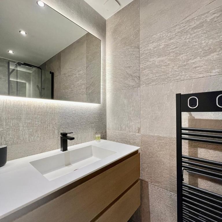 SKR - Appartement Rooftop Saint-Laurent-du-Var 6P - Appartamento con 2 Camere da Letto - 16