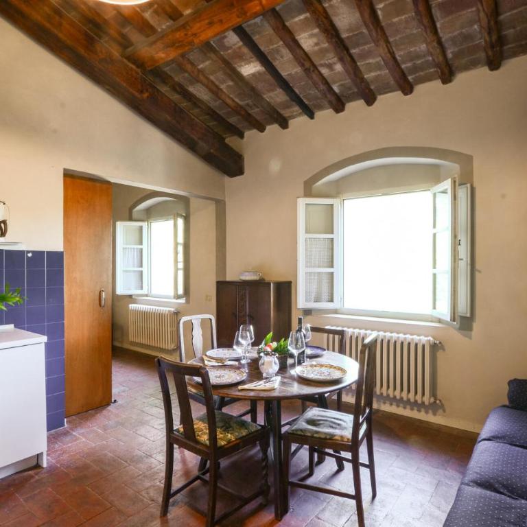Stunning Apartment In Poggibonsi With Outdoor Swimming Pool - Appartamento con 2 Camere da Letto - 1