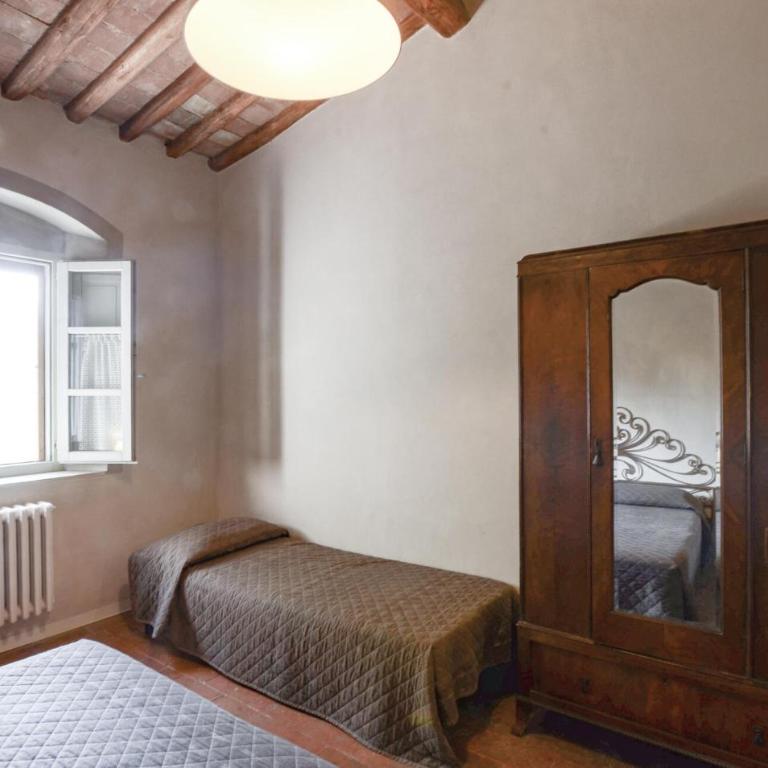 Stunning Apartment In Poggibonsi With Outdoor Swimming Pool - Appartamento con 2 Camere da Letto - 7