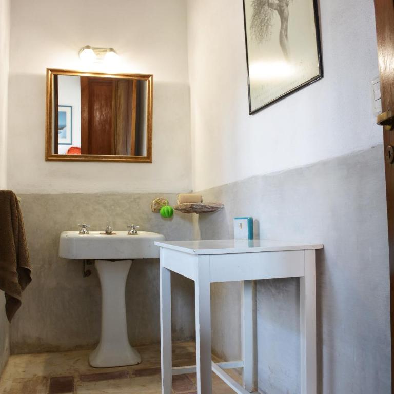 Chacra Las Moradas - Four-Bedroom House - 15