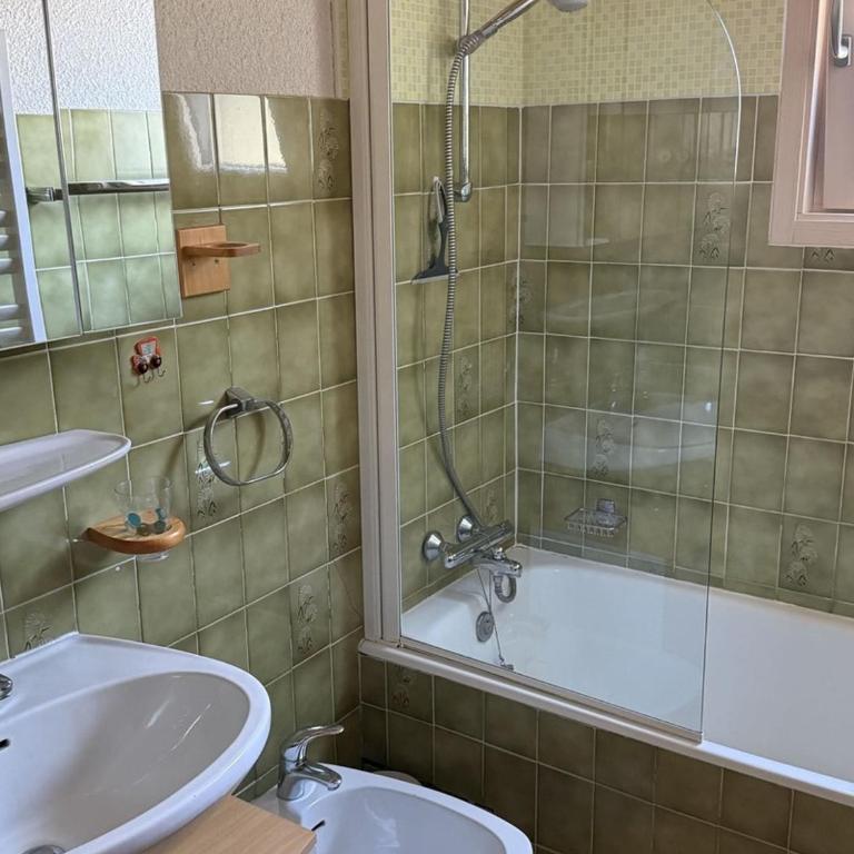 Appartement cosy avec parking - 5 pers. - FR-1-676-263 - Appartement - 6