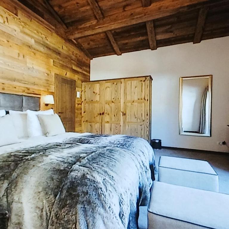 Regele Crowan - Three-Bedroom House - 4