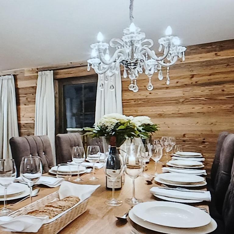 Regele Crowan - Three-Bedroom House - 7