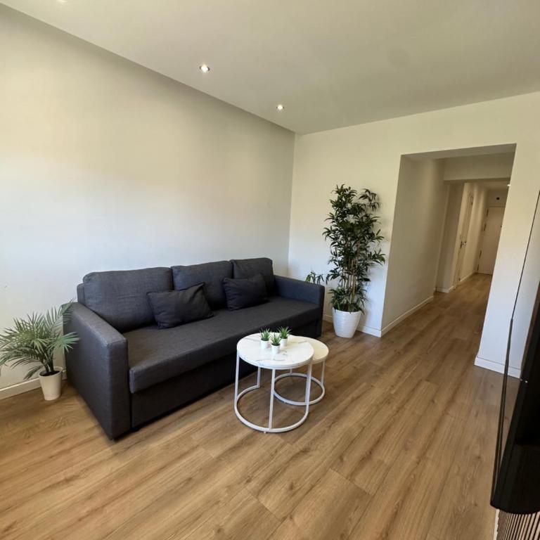 Claveles de Luxe - Two-Bedroom Apartment - 3